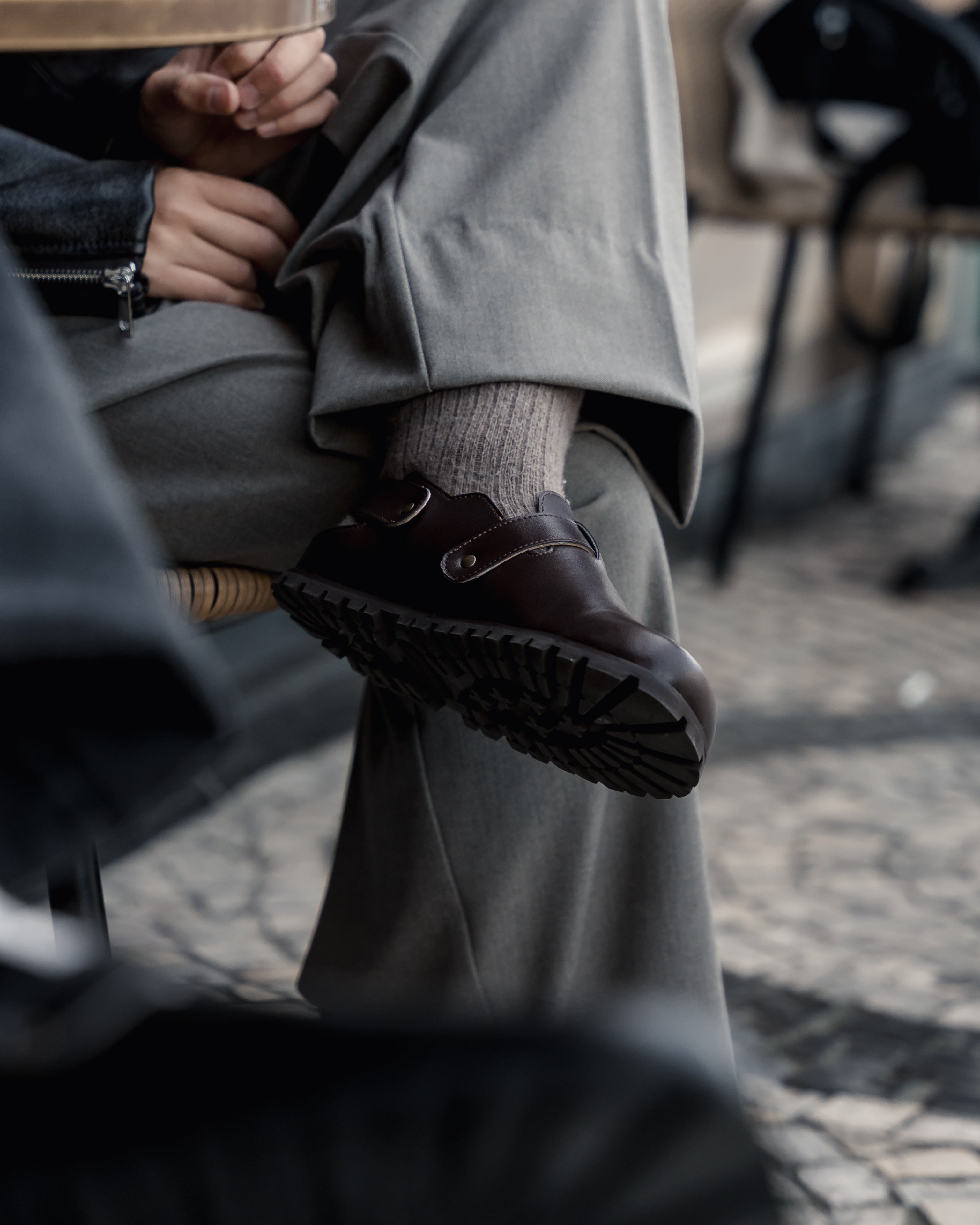 Ikaros Glaze - Barefoot Clog (Dark Brown)