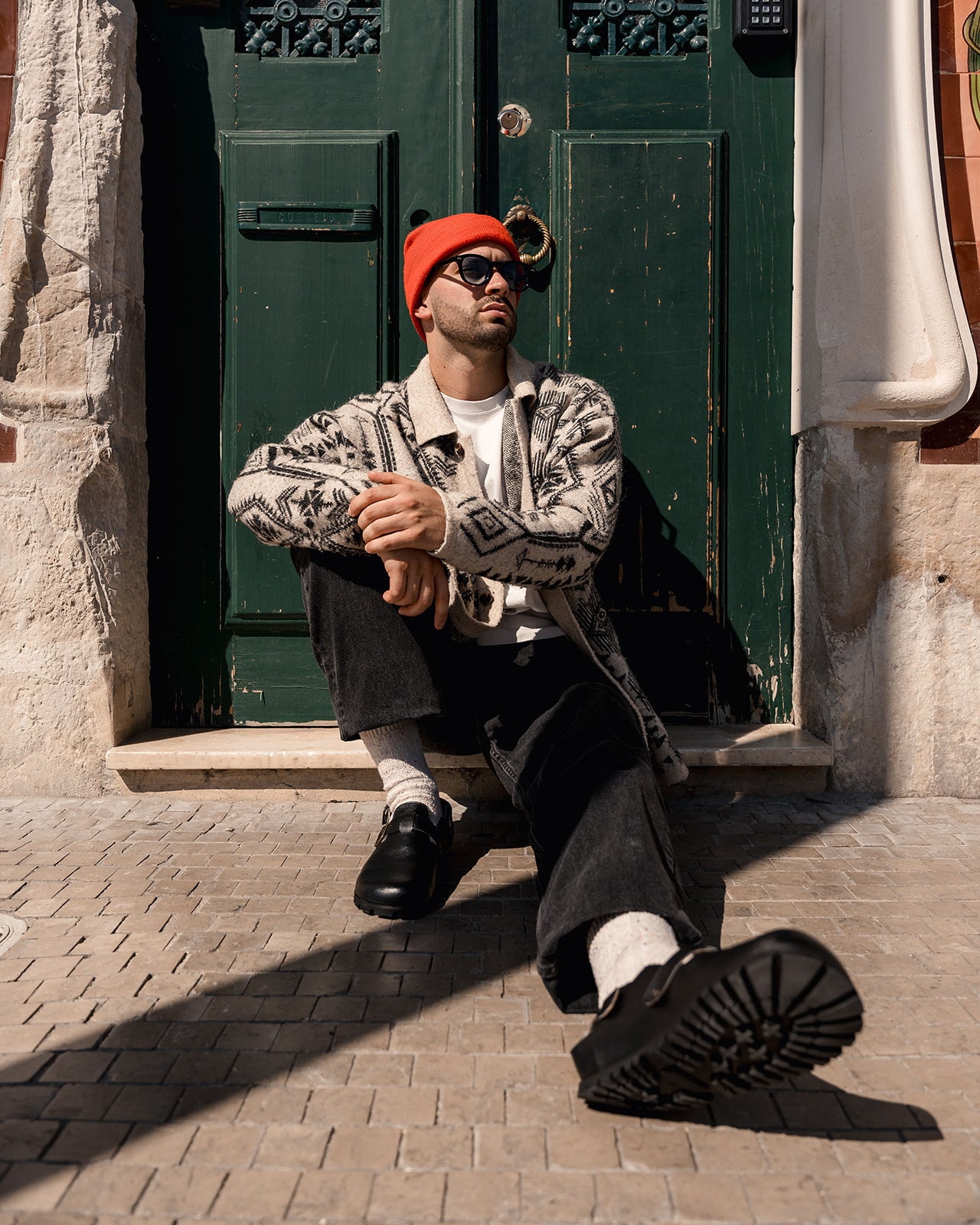 Ikaros Glaze - Barefoot Clog (Black)