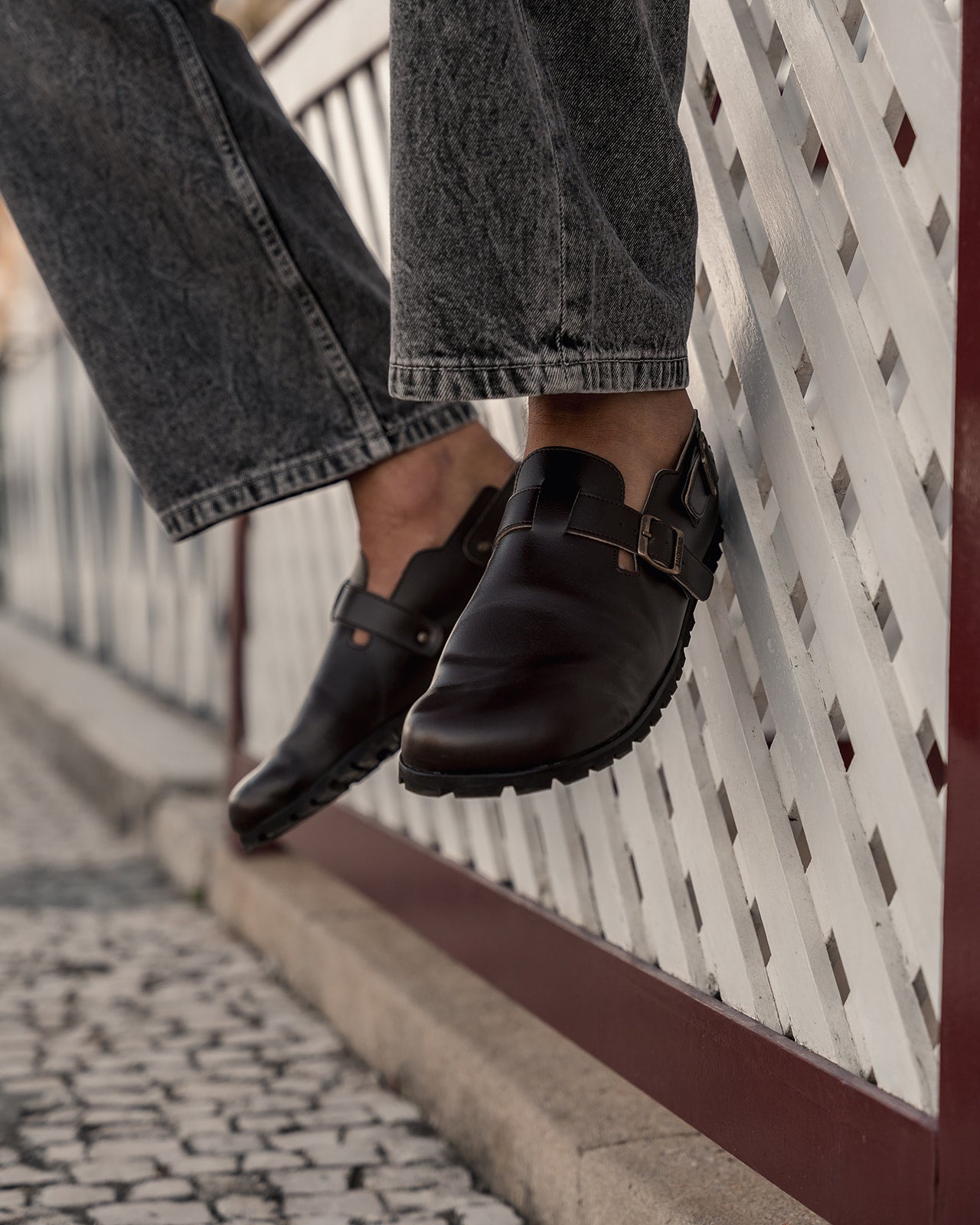 Ikaros Glaze - Barefoot Clog (Dark Brown)