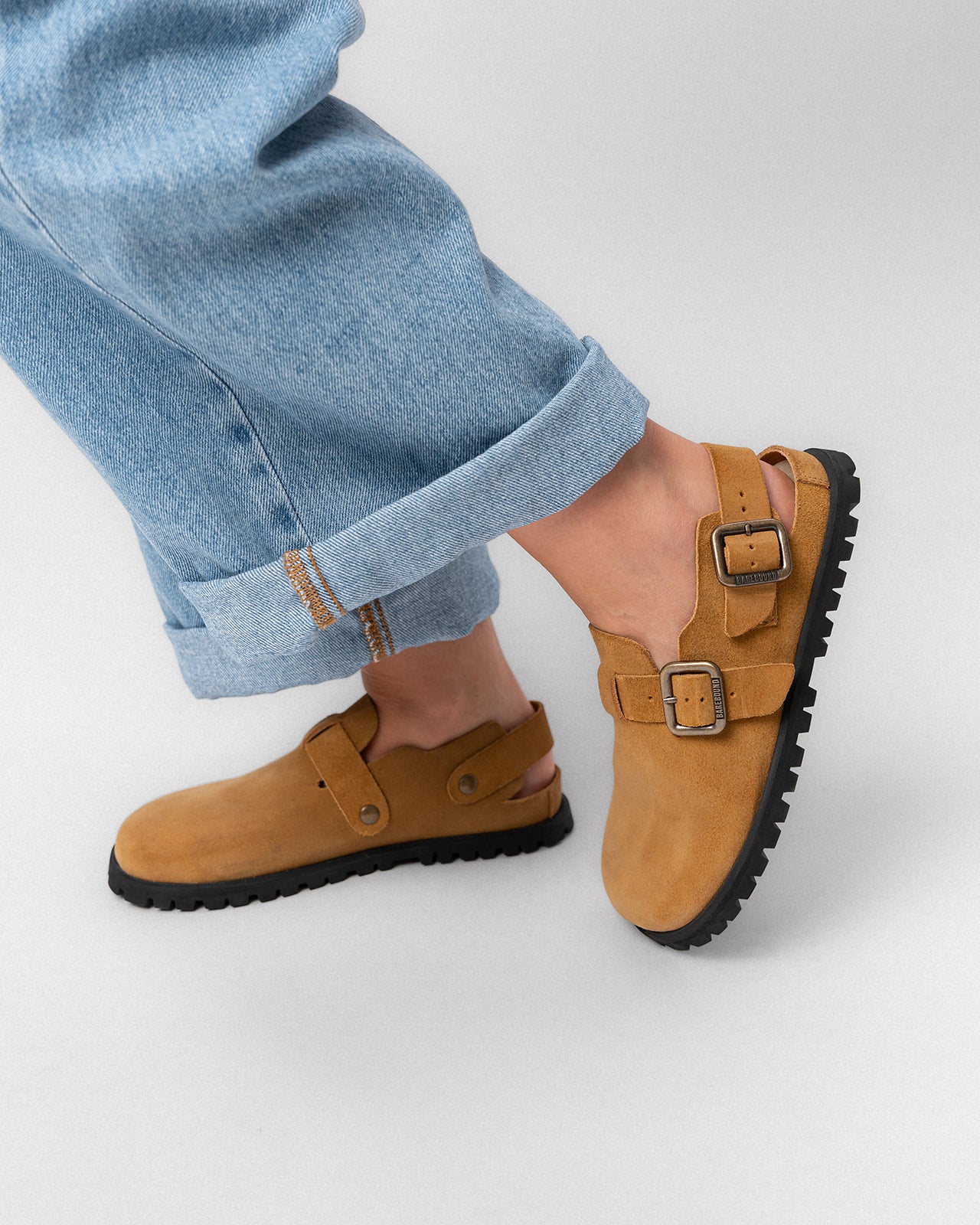 Ikaros - Barefoot Clog