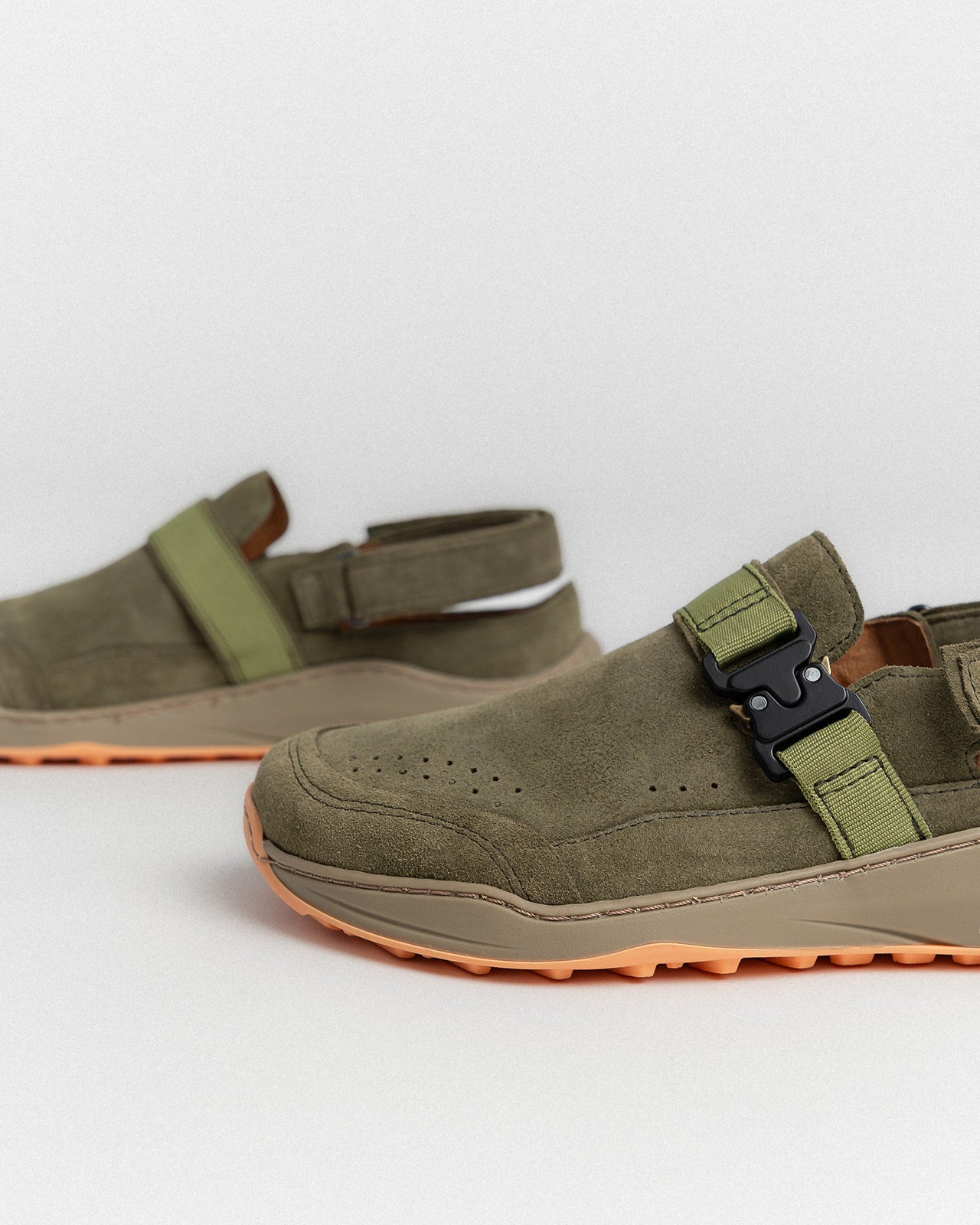 VULCAN - Barefoot Clog (Earth Green)