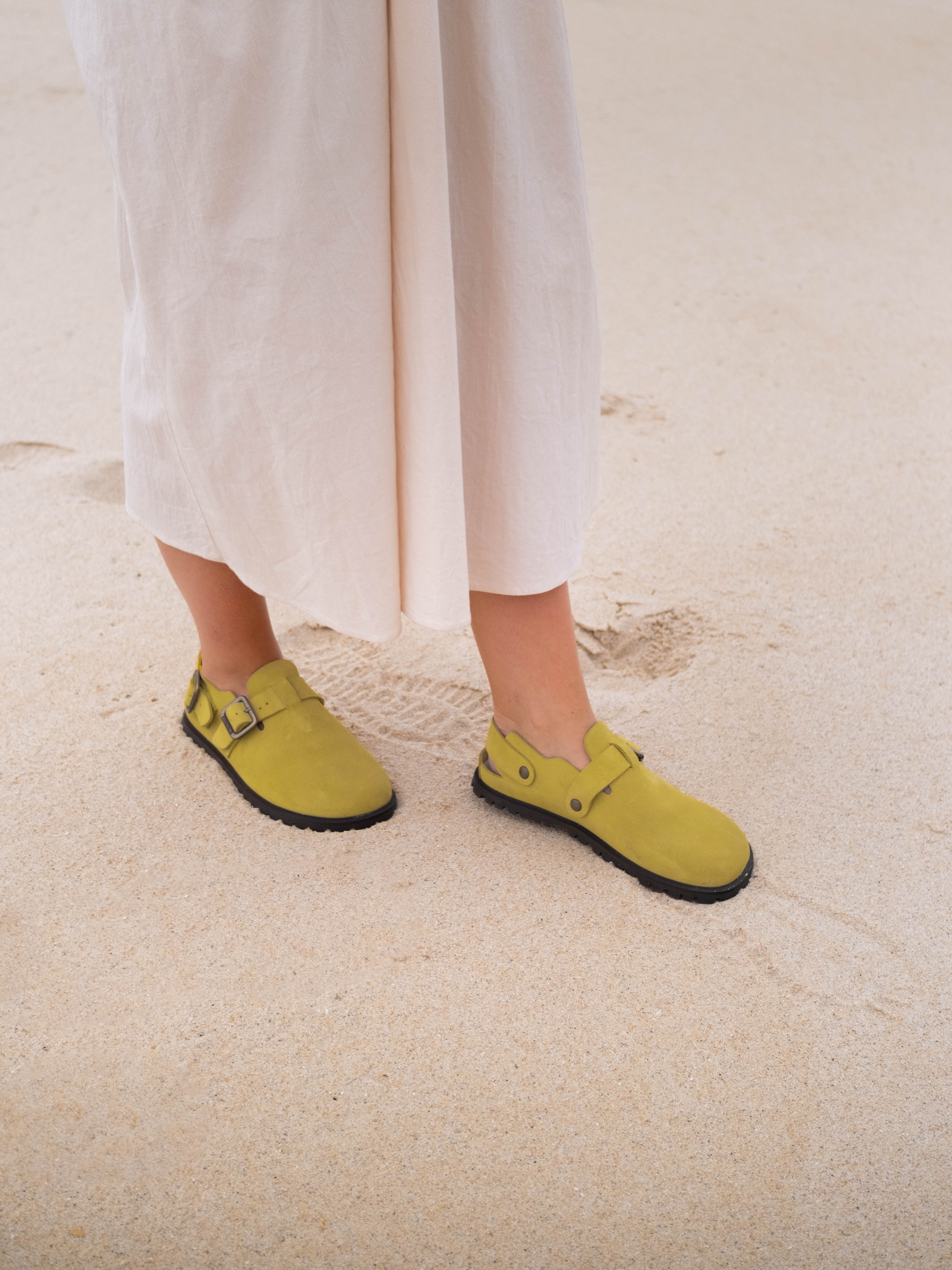 IKAROS II - Barefoot Clog (Vintage Olive)